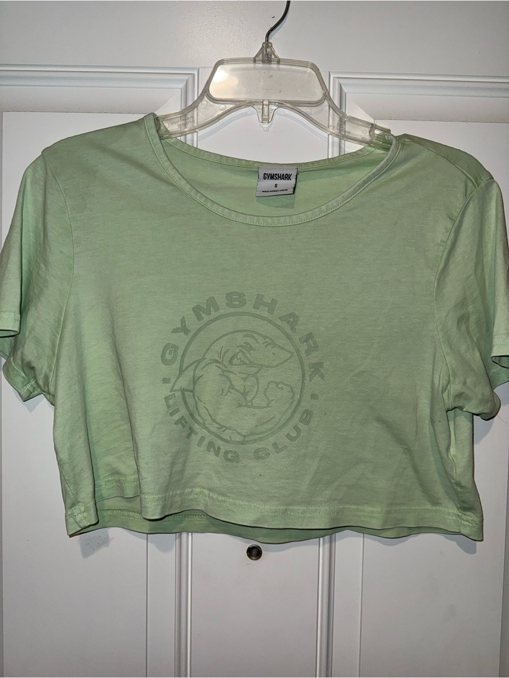 Gymshark 💪🏼🦈 💚Women's Light Green Cropped Tee Size Small ⚠️Small Flaw⚠️